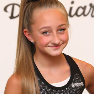 how old is payton from dance moms how does payton's age affect her role in the show