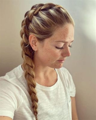 how to do a side braid and why it's so popular in fashion